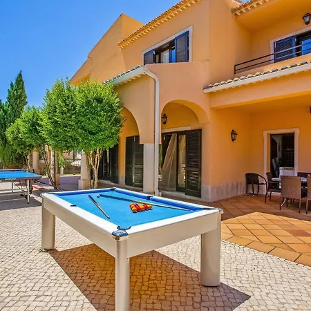 Villa Karlia By