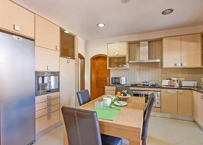 Villa Karlia By