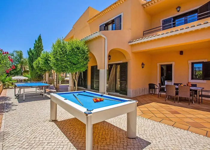 Villa Karlia By